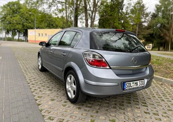 Opel Astra cena 12900 przebieg: 192000, rok produkcji 2008 z Nidzica małe 172